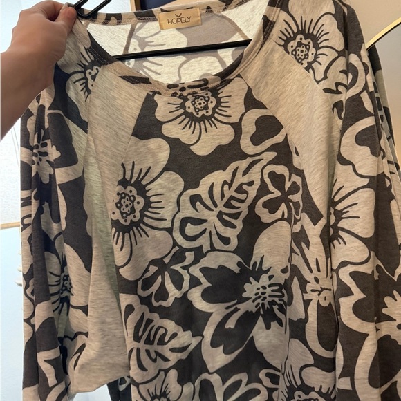 Hopely Tops - Hodely Women's Floral Print Blouse - Gray